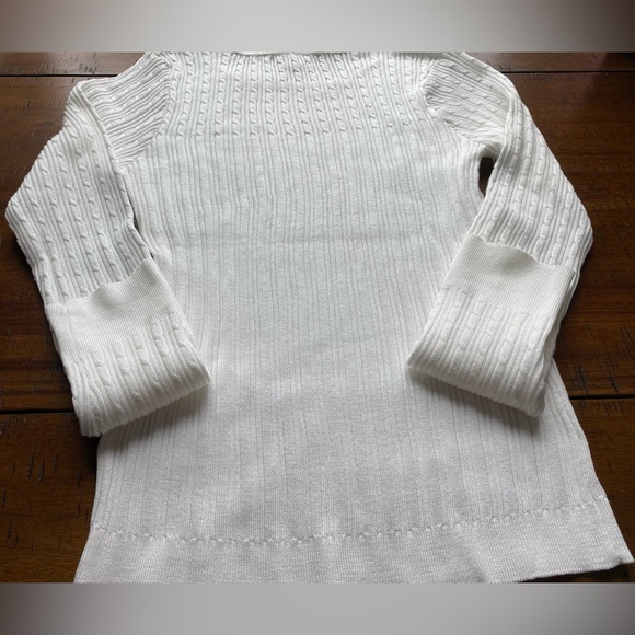 •NWT•Almost Famous Solid Cable Knit Sweater Top - Picture 9 of 12